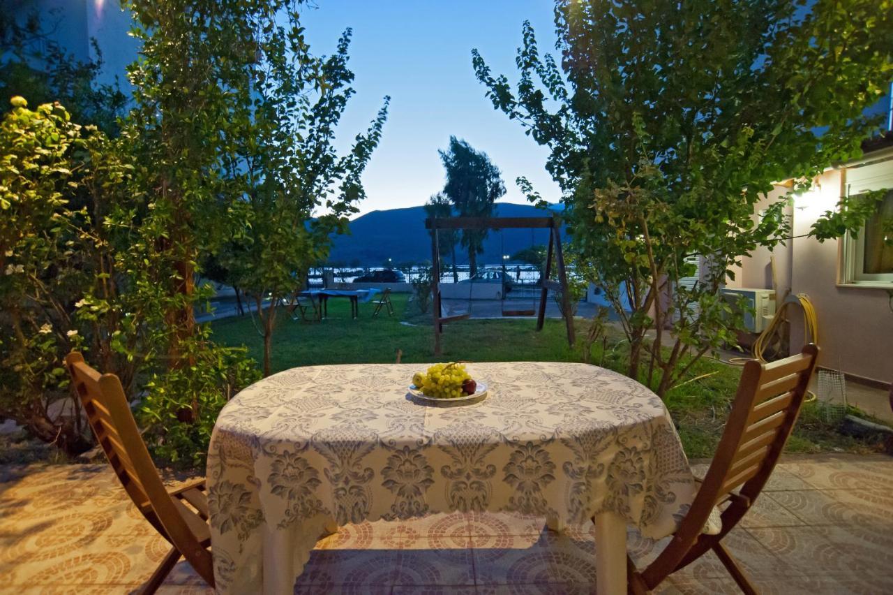 Villa Elli 2 Beach-Front Villa With Garden Itea Extérieur photo